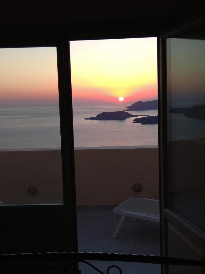 Santa Rinoula Suites Sea Sunset Views Adults Only ميغالوخوري المظهر الخارجي الصورة