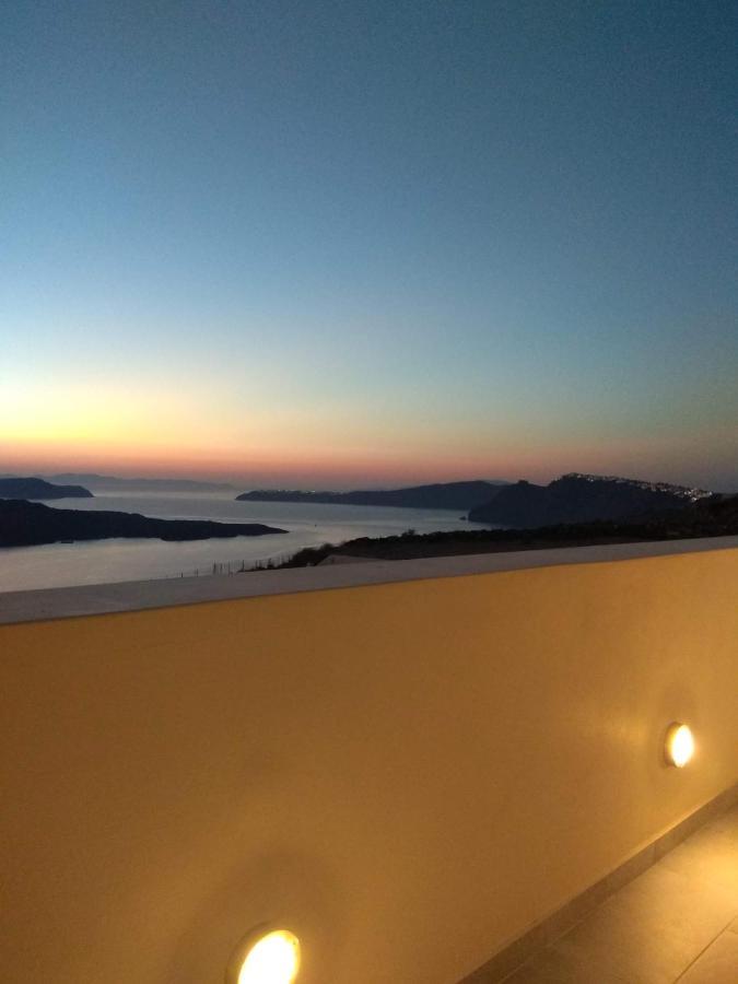 Santa Rinoula Suites Sea Sunset Views Adults Only ميغالوخوري المظهر الخارجي الصورة