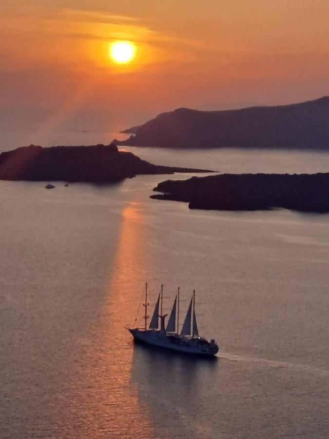 Santa Rinoula Suites Sea Sunset Views Adults Only ميغالوخوري المظهر الخارجي الصورة